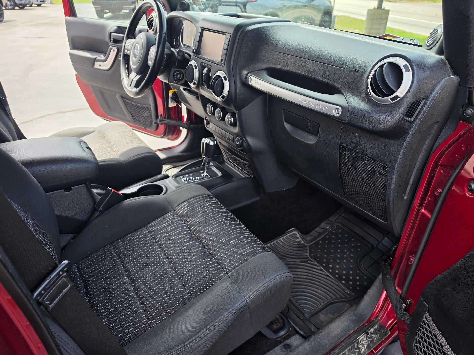 2012 Jeep Wrangler Unlimited Sahara