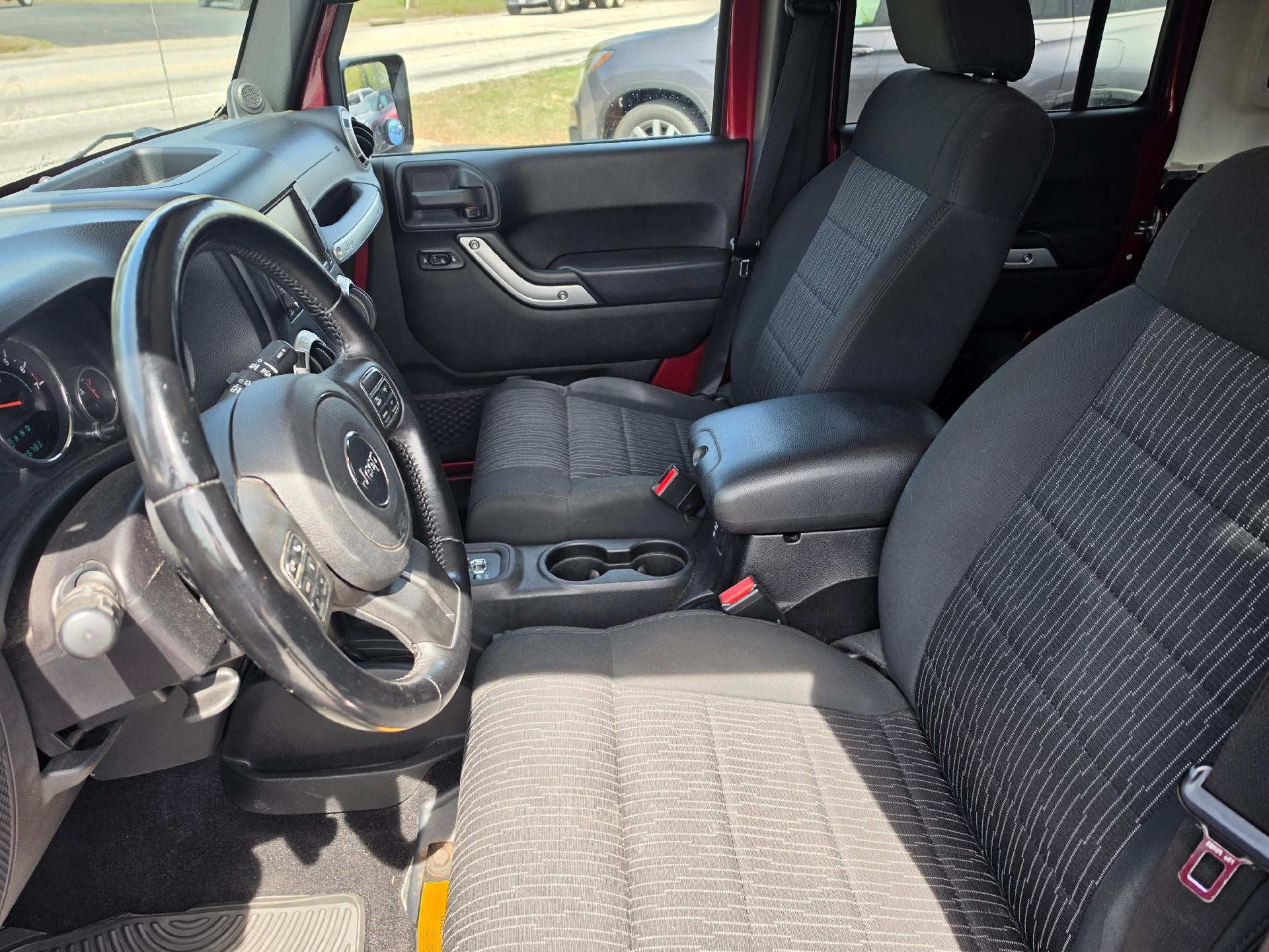 2012 Jeep Wrangler Unlimited Sahara