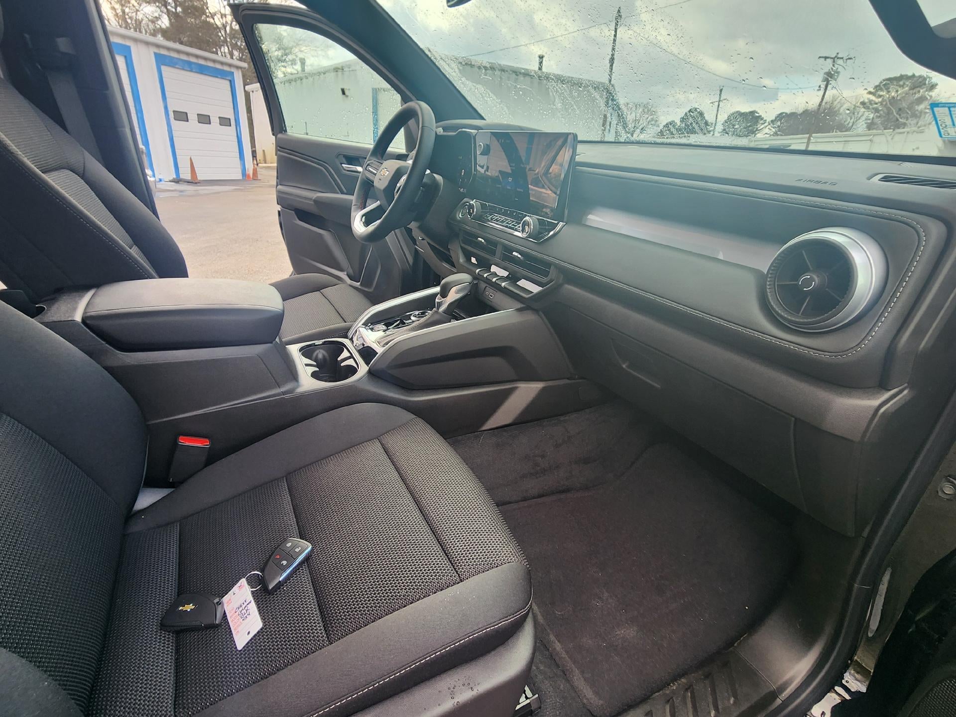 2025 Chevrolet Colorado WT/LT