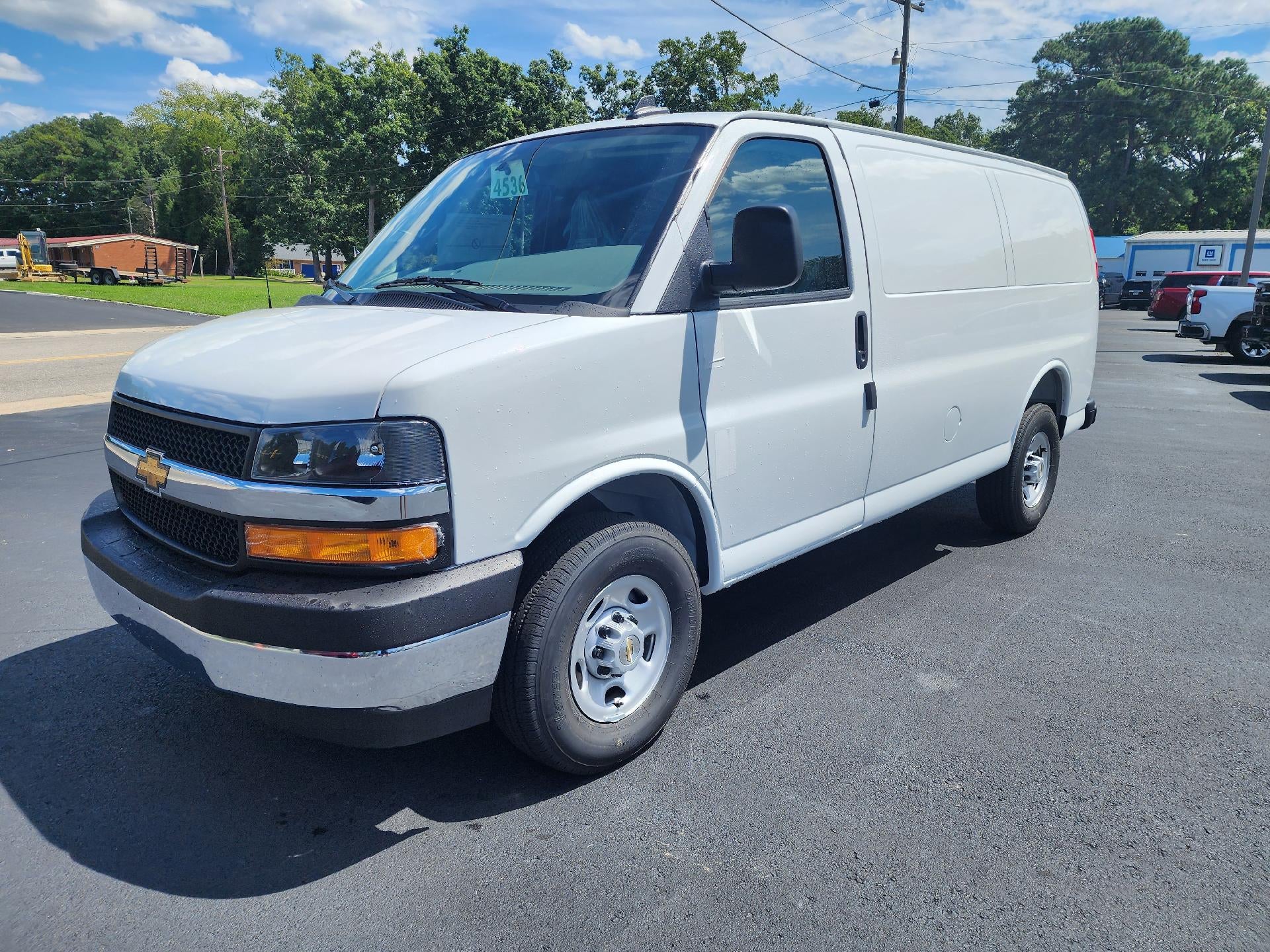 2025 Chevrolet Express Cargo 2500 Base
