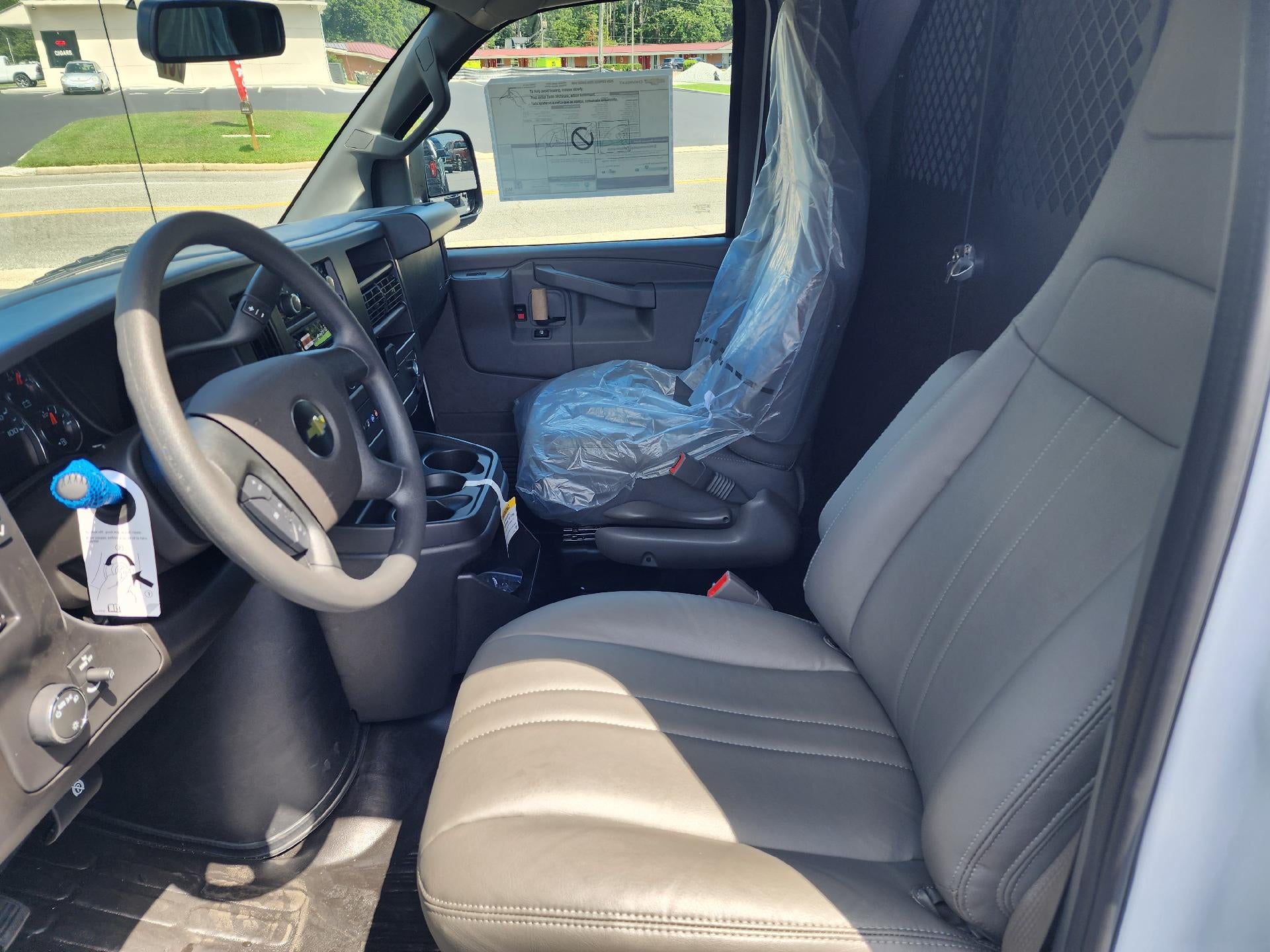 2025 Chevrolet Express Cargo 2500 Base