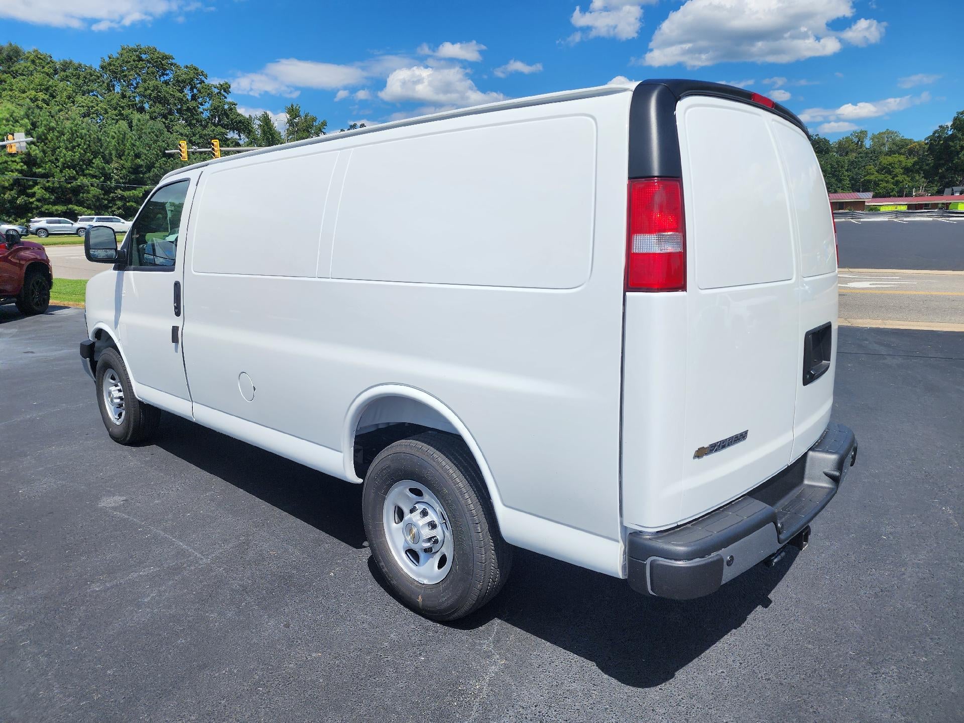 2025 Chevrolet Express Cargo 2500 Base
