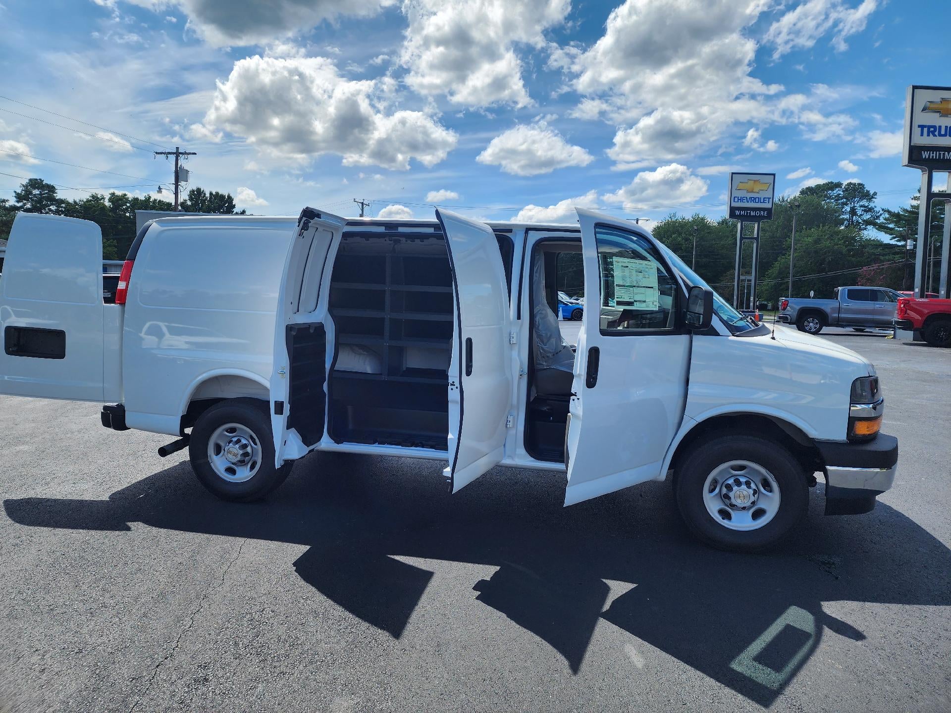 2025 Chevrolet Express Cargo 2500 Base