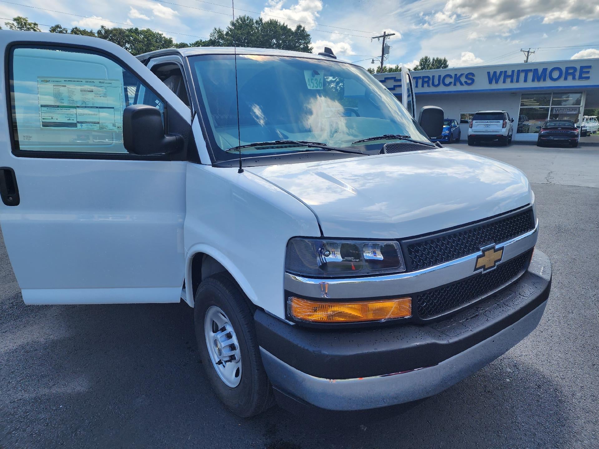 2025 Chevrolet Express Cargo 2500 Base