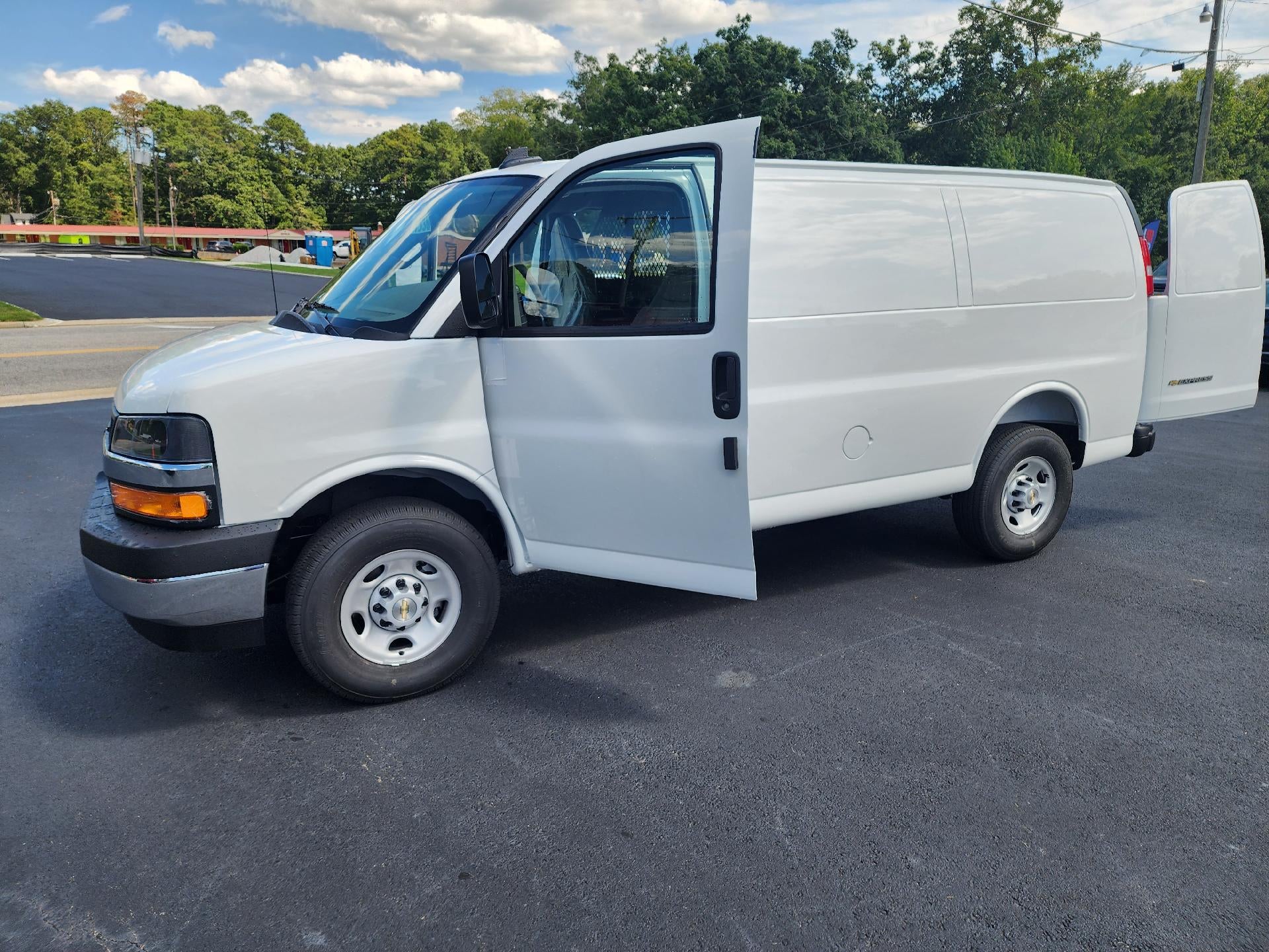 2025 Chevrolet Express Cargo 2500 Base