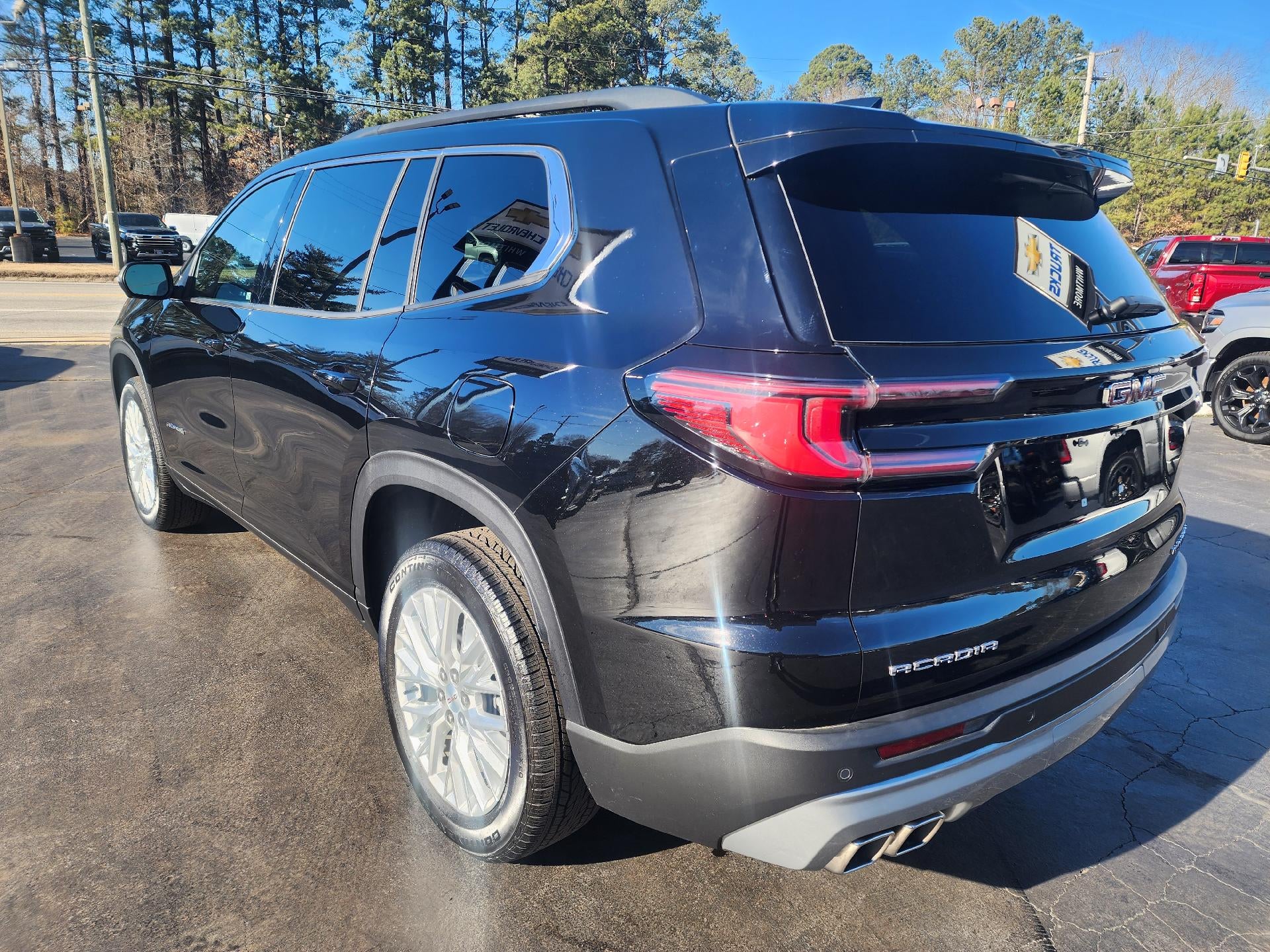 2024 GMC Acadia Elevation