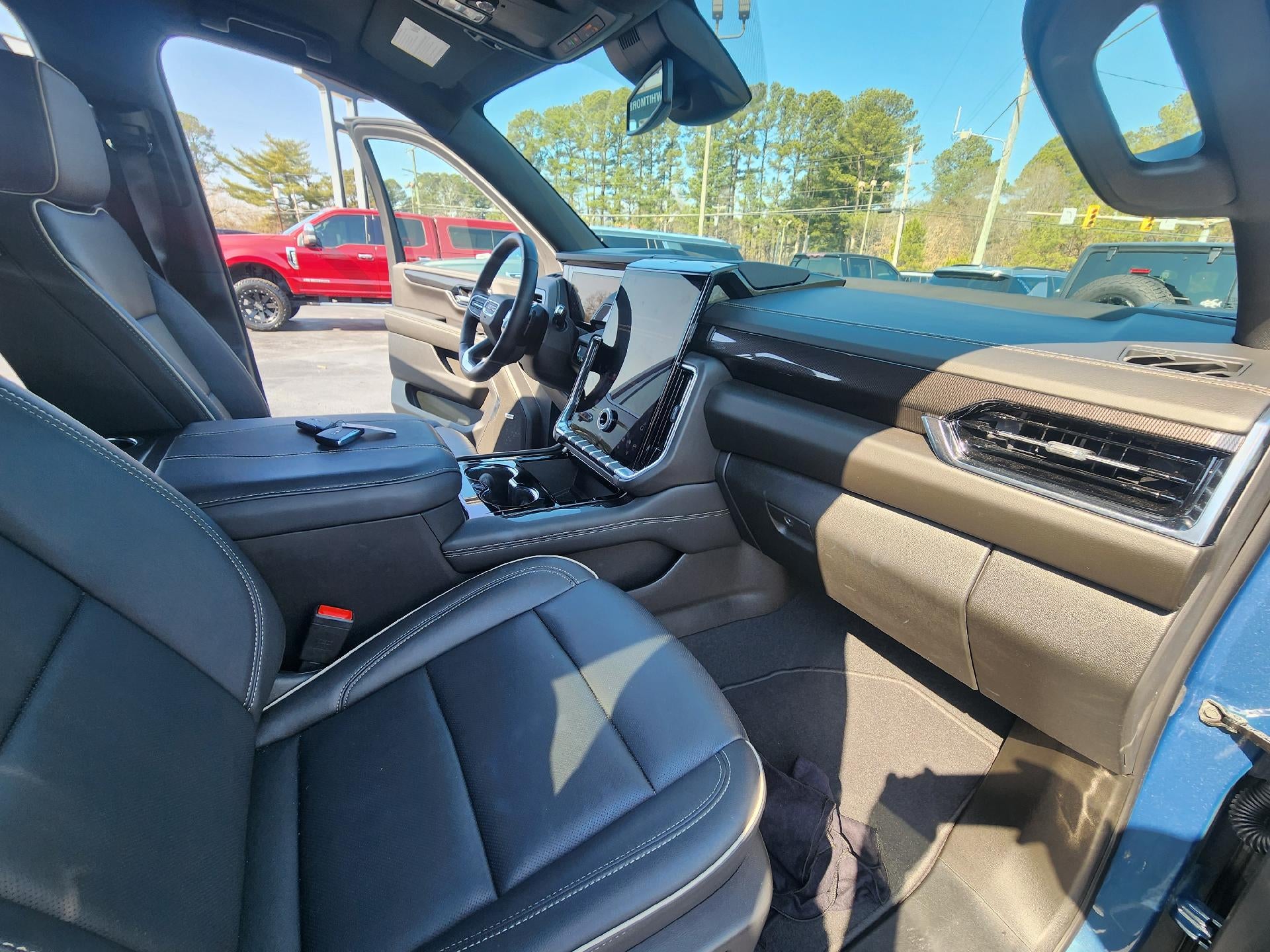 2025 GMC Yukon Elevation