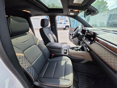 2024 GMC Canyon Denali