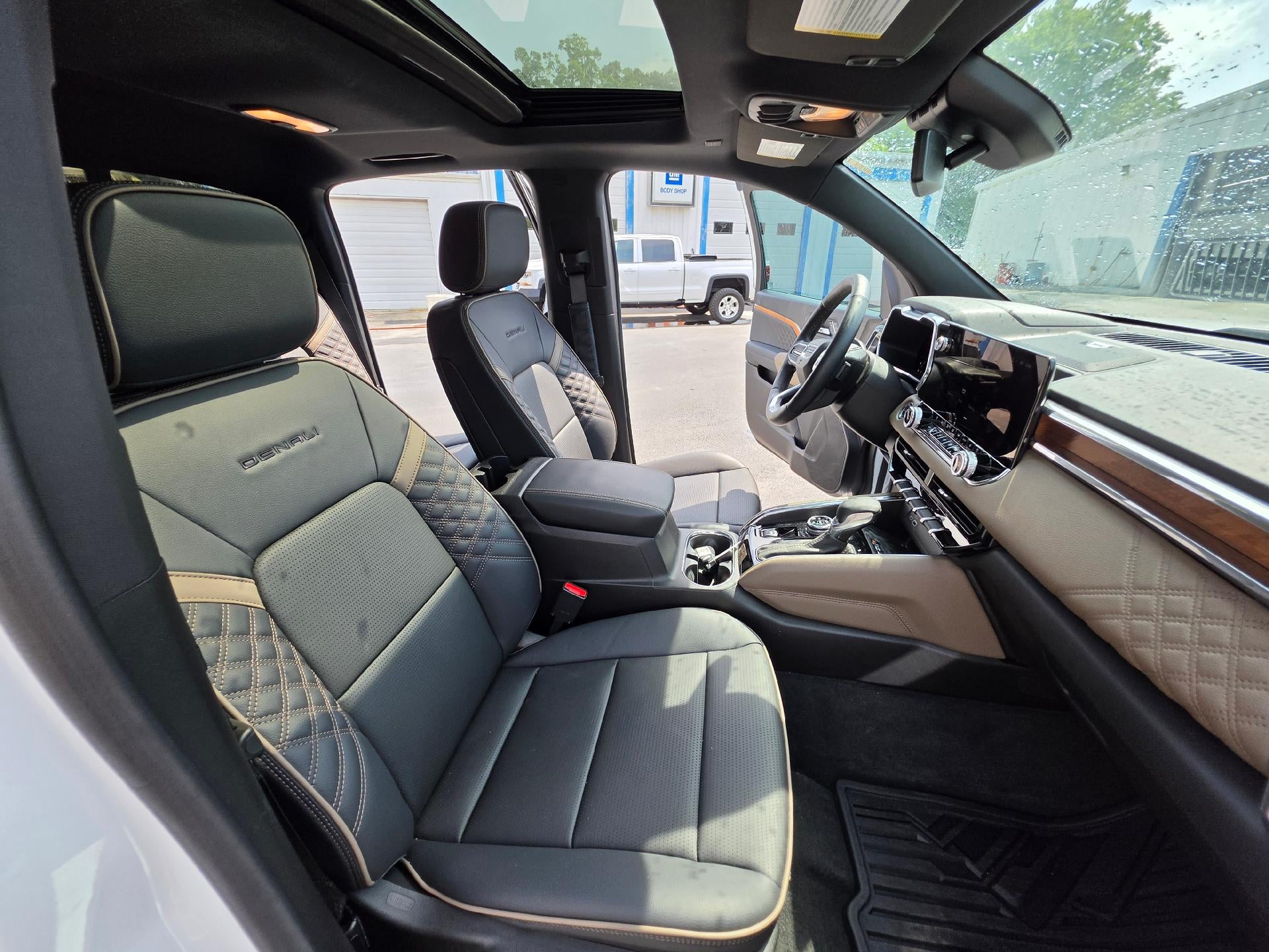 2024 GMC Canyon Denali