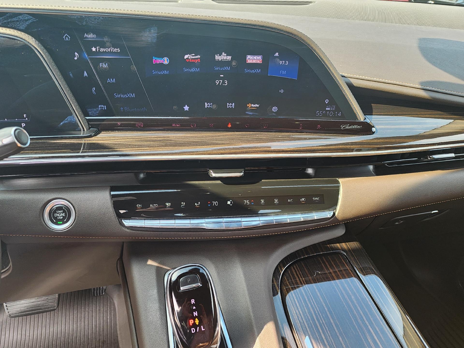 2022 Cadillac Escalade ESV Premium Luxury