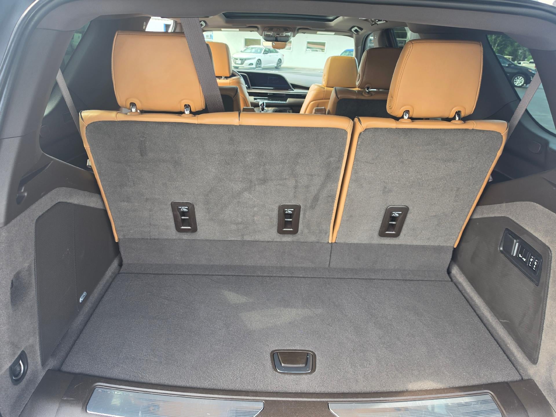 2022 Cadillac Escalade Premium Luxury