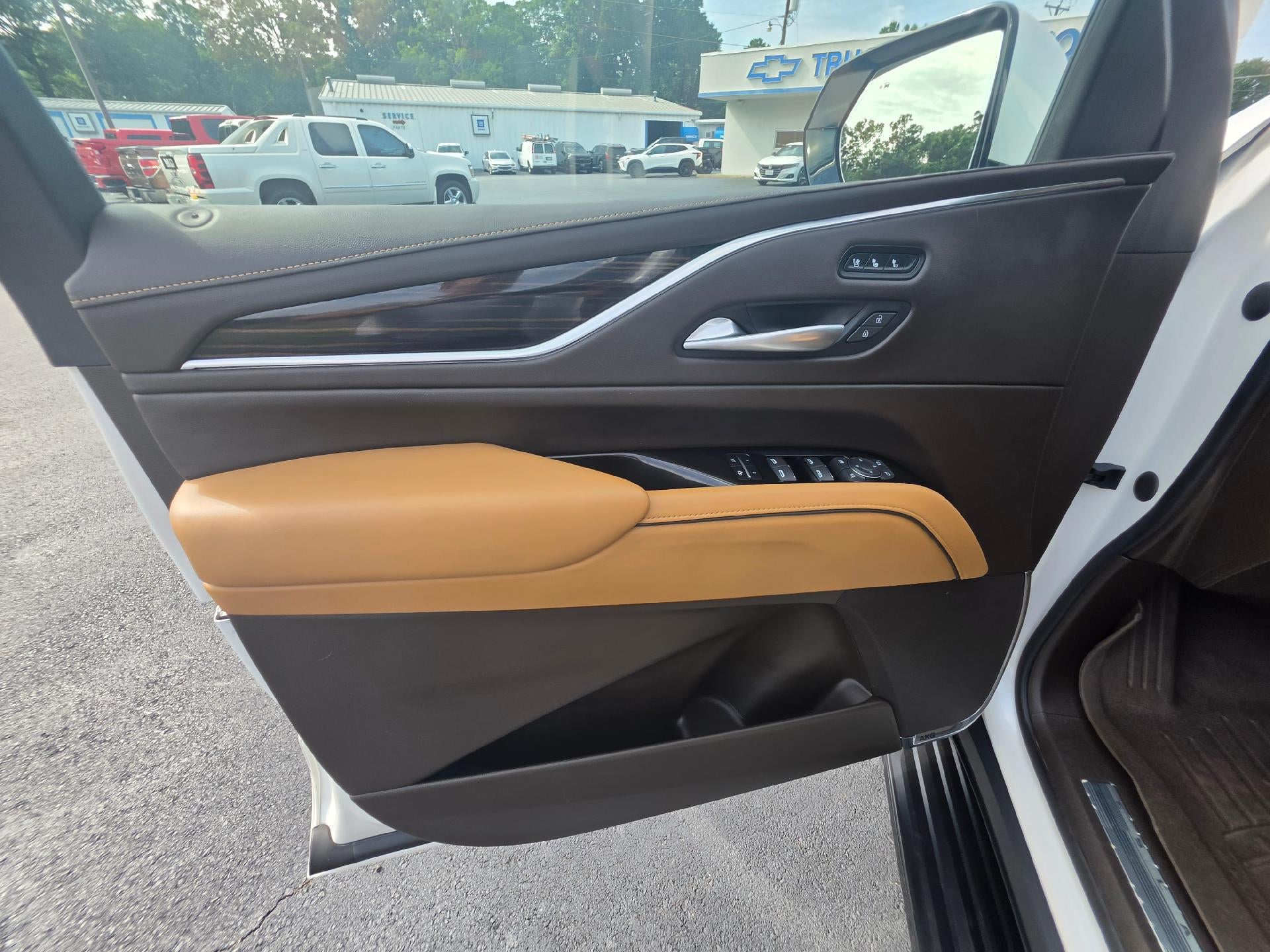 2022 Cadillac Escalade Premium Luxury