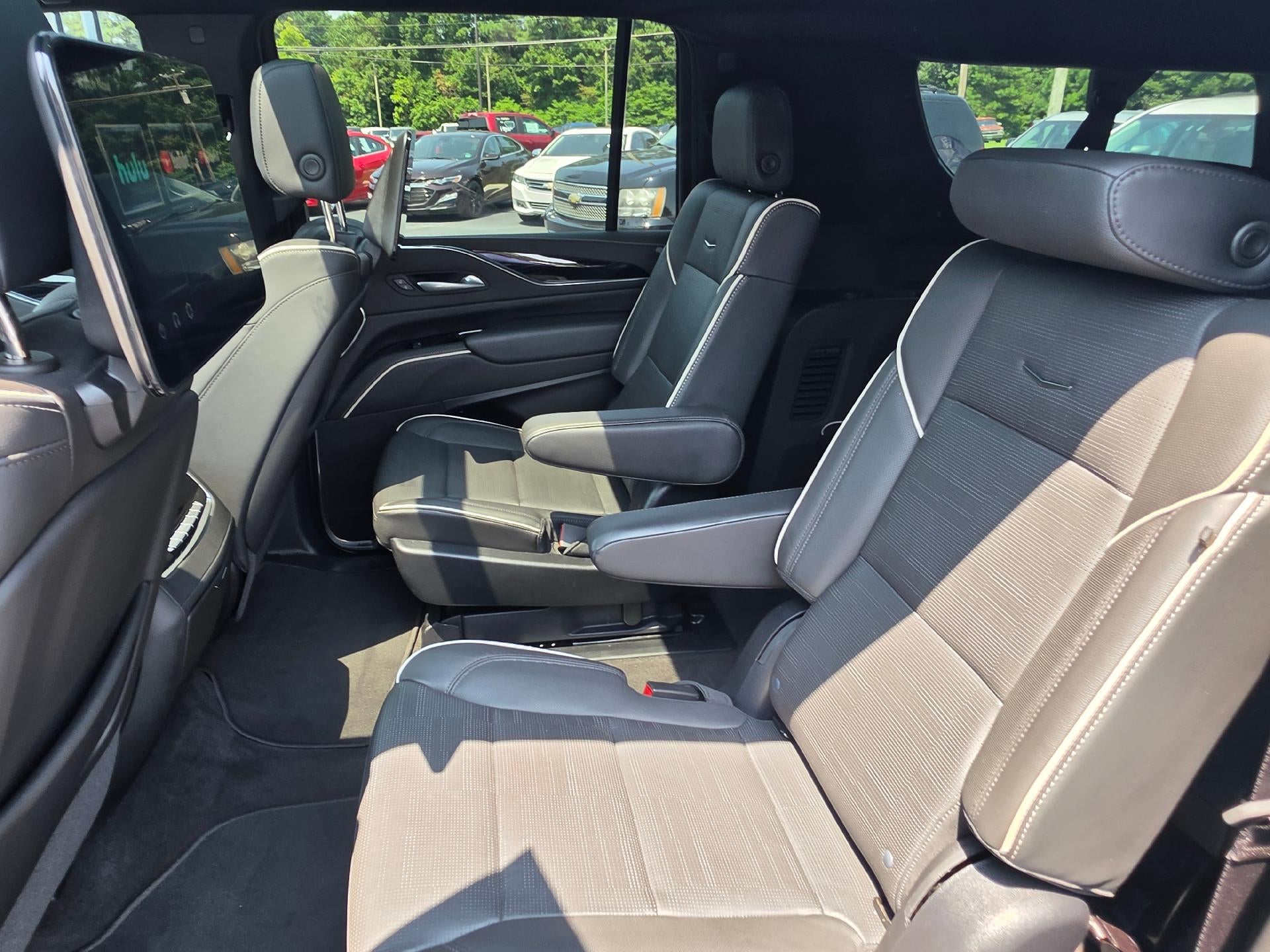 2024 Cadillac Escalade ESV Sport