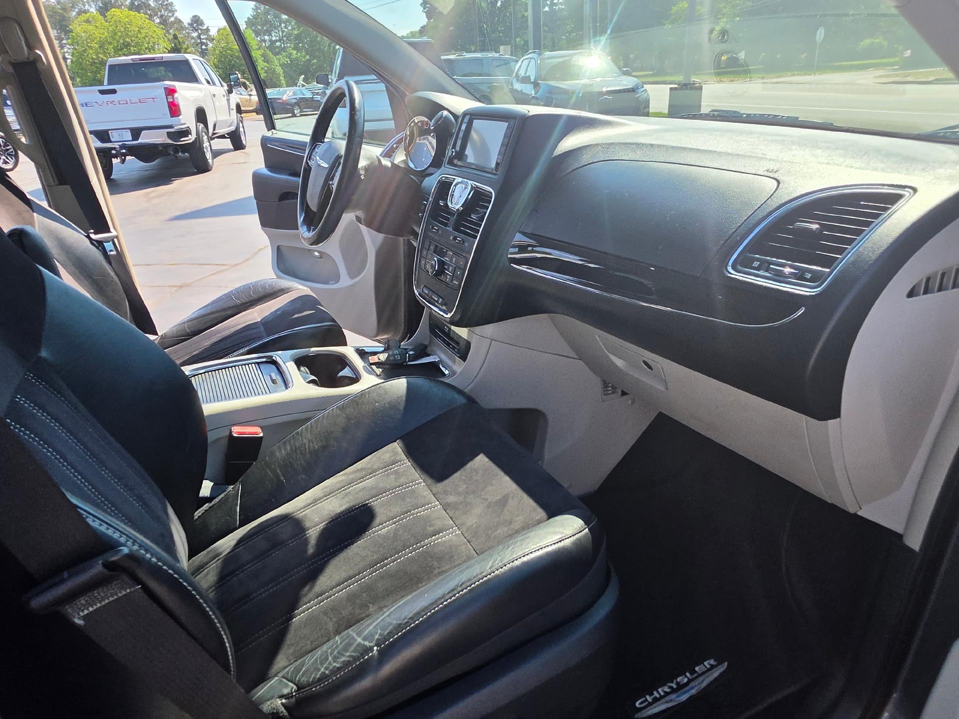2014 Chrysler Town & Country Touring-L 30th Anniversary