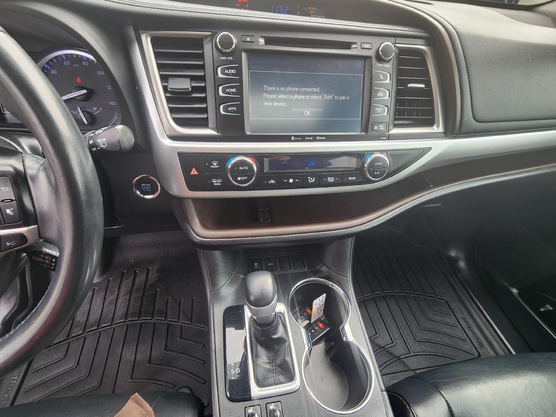 2019 Toyota Highlander SE