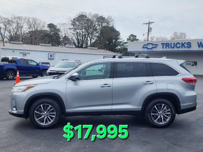 2019 Toyota Highlander SE