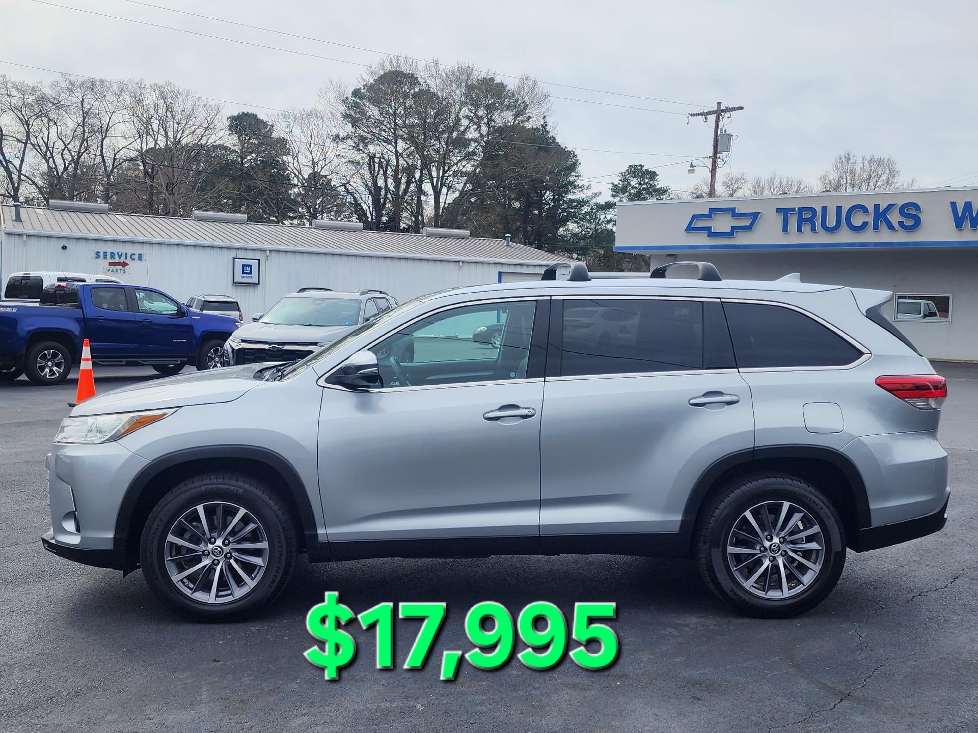 2019 Toyota Highlander SE