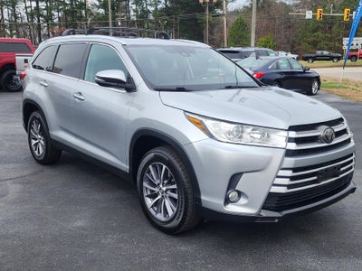 2019 Toyota Highlander SE