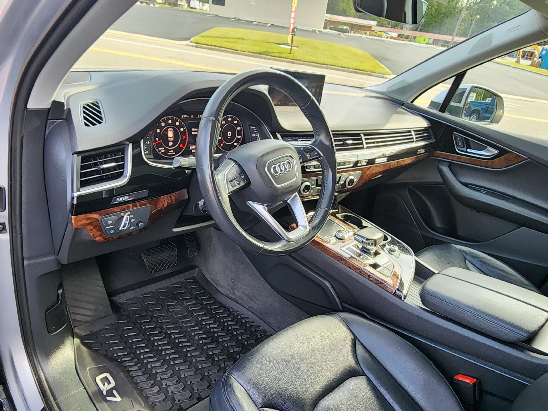 2018 Audi Q7 Premium Plus